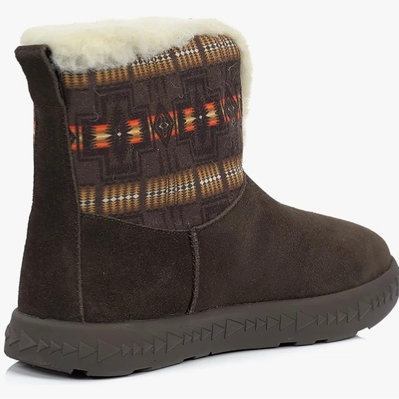 Pendleton Shoes Women’s 9 Cabin Shearling Lined Winter Snow Boot Sheepskin NWT - Picture 3 of 12